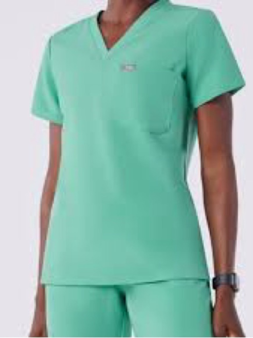 Figs Women's V-Neck Scrub Top in Mint. Medium- technical collection